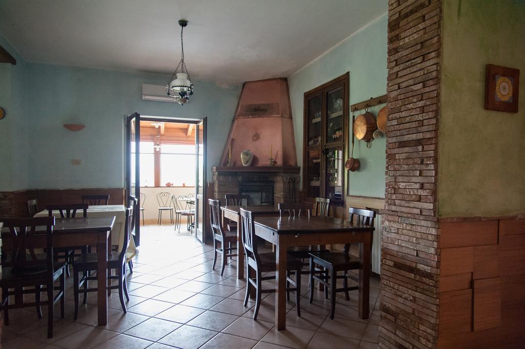 Agriturismo La Solagna Villa Montebello di Bertona Exterior photo